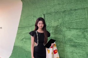 勇士若输，就穿睡袍上班！女主播炼炼：对不起！我大放厥词了