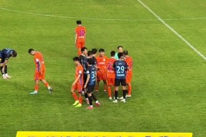 网友：裁判的业务能力到底有多差，把老实人彭欣力都给逼急了