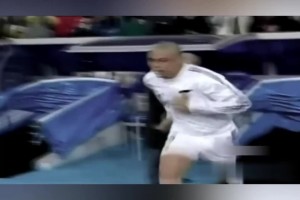 进攻美如画！当年六大巨星云集全明星阵容，皇马为什么战绩不佳？