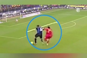 维埃里在任何俱乐部都能超神！这才是顶级中锋！