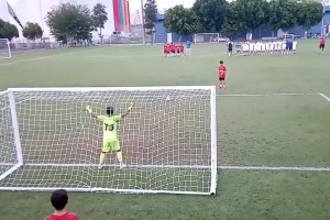 小球员这神反应，是当门神的料