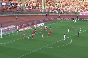 国外球迷：迪亚斯这球要是进了，利物浦会后悔吗？