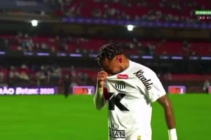 被踢哭了桑托斯0-6惨败对手，内马尔赛后痛哭着离开球场