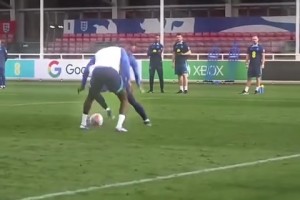 早日康复！新一代悲情英雄？麦迪逊此前训练展现的精湛控球！