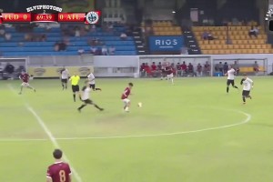 涨球明显！董路：邝兆镭替补上场后的个人反击让人拍案叫绝