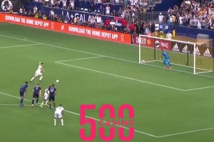 玩砸了❗️2022年小豌豆勺子点球被识破，球队错失绝杀