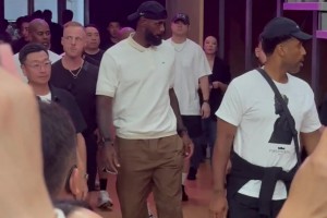 詹姆斯现身上海交通大学，引爆全场氛围 ...