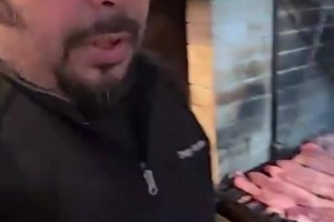 香味扑鼻！大马丁社媒晒阿根廷队的厨房烤肉视频