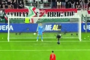 世预赛射手王！C罗的Siuuu甚至盖过了匈牙利主场的助威声