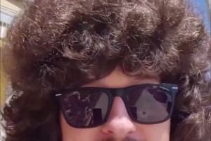 还能剪吗？曼联球迷挑战球队5连胜才理发，已从寸头变“费莱尼”