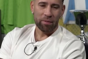 奥塔门迪把梅西纹在了身上，事后梅西发消息：你丫的疯了吗