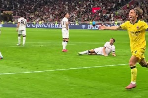 队内气氛太好了！阿莱格里安慰屡失良机的希门尼斯