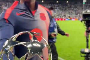 回到英伦的拉师傅是MVP！拉什福德梅开二度，助巴萨欧冠开门红！