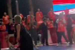 淮安队上半场险些扩大比分，定位球破门被吹越位