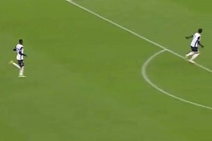 恐怖的天赋！当年胡桑诺夫的身体对抗让斯宾塞实在没辙